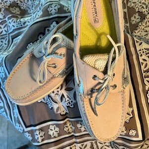 Sperry Women’s Silver TopSiders, size 10